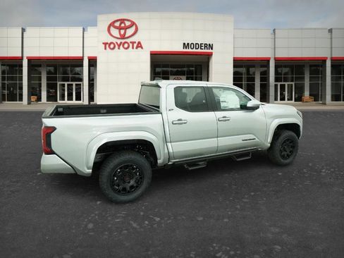 New 2026 Toyota Tacoma SR5 AWD/4WD image 9