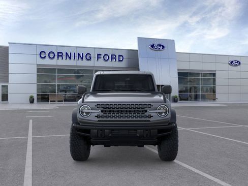 New 2025 Ford Bronco Badlands w/ Sasquatch Package image 6