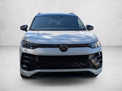New 2026 Volkswagen Tiguan SE R-Line FWD image 6