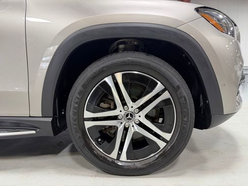 Certified 2023 Mercedes-Benz GLS 450 4MATIC image 16