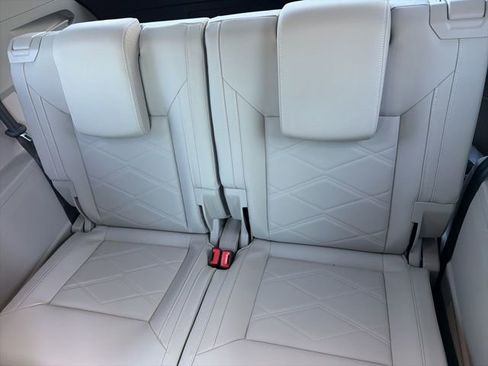 New 2026 Volkswagen Atlas SE image 23