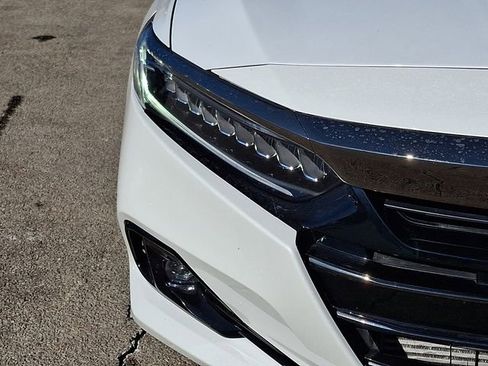 Used 2022 Honda Accord Sport image 9