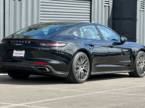 Certified 2021 Porsche Panamera image 8