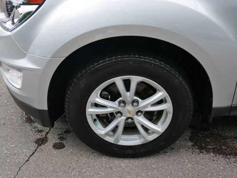 Used 2017 Chevrolet Equinox LT w/ Convenience Package AWD/4WD image 9