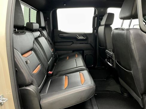 Certified 2022 GMC Sierra 1500 AT4 w/ AT4 Premium Package image 45