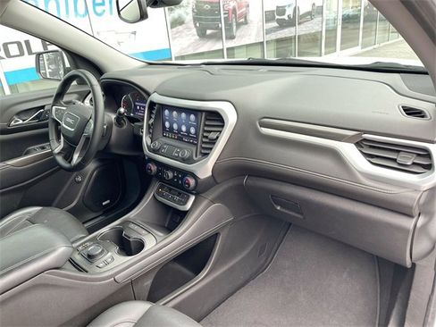 Used 2023 GMC Acadia SLT image 28