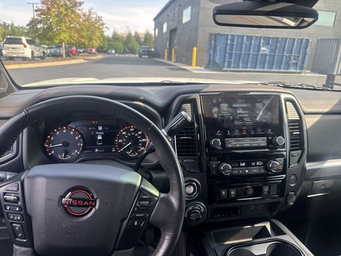 Used 2023 Nissan Titan PRO-4X w/ Pro-4x Utility Package AWD/4WD image 6