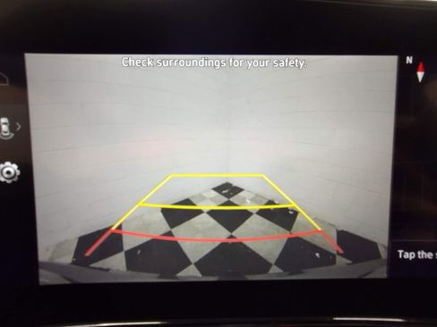 Used 2025 Hyundai Elantra SEL FWD image 9