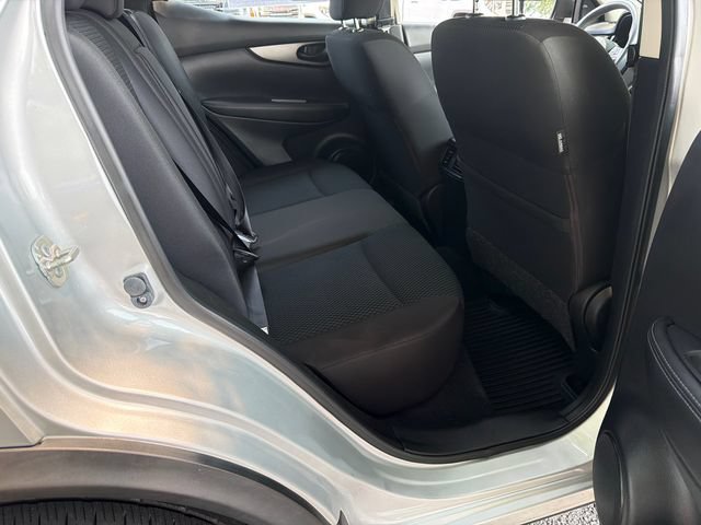 Used 2019 Nissan Rogue Sport S w/ Appearance Package AWD/4WD image 15