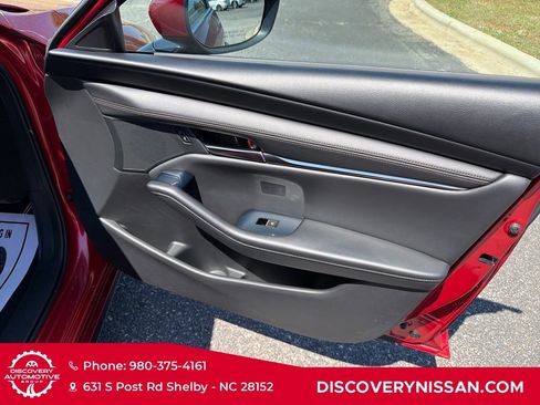 Used 2022 MAZDA MAZDA3 s FWD image 37