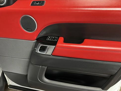 Used 2014 Land Rover Range Rover Sport Autobiography image 19