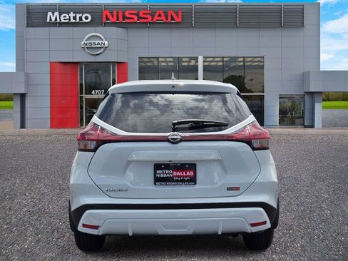 Certified 2024 Nissan Kicks S FWD image 5