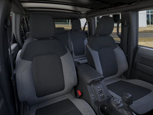 New 2025 Ford Bronco Base image 10