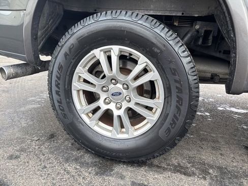 Used 2017 Ford F150 Lariat image 9
