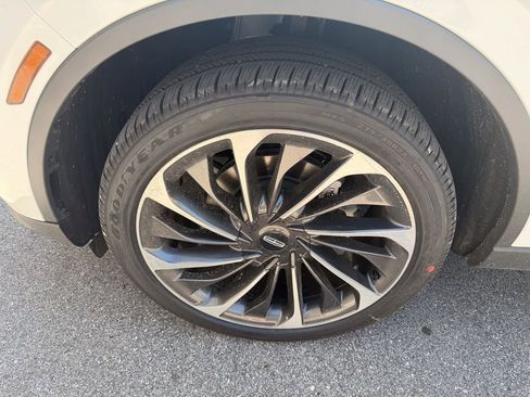 New 2026 Lincoln Aviator Reserve w/ Luxury Package AWD/4WD image 47