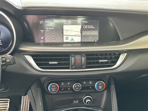 Used 2024 Alfa Romeo Stelvio Ti image 24