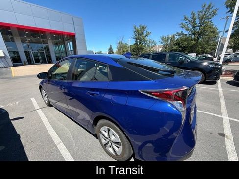 Used 2017 Toyota Prius Two w/ Prius Two Safety Plus Package FWD image 2