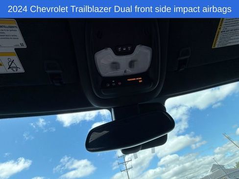 Used 2024 Chevrolet TrailBlazer ACTIV w/ Convenience Package AWD/4WD image 21