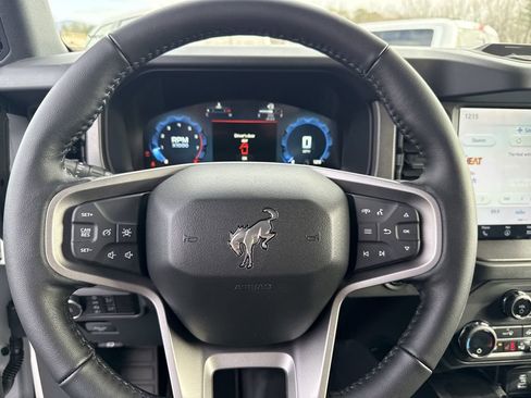 New 2025 Ford Bronco Badlands image 25