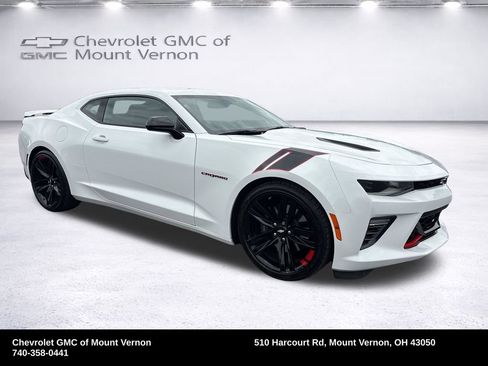 Used 2018 Chevrolet Camaro SS w/ Redline Edition RWD image 9