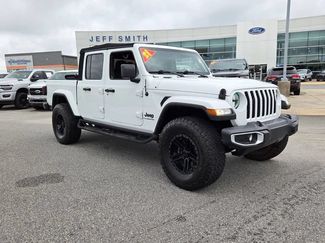 Used 2021 Jeep Gladiator Sport AWD/4WD video 1