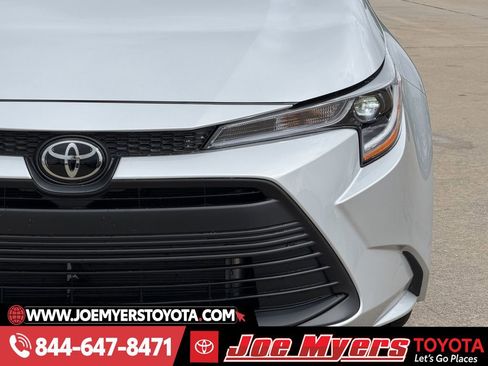 Certified 2026 Toyota Corolla LE image 4
