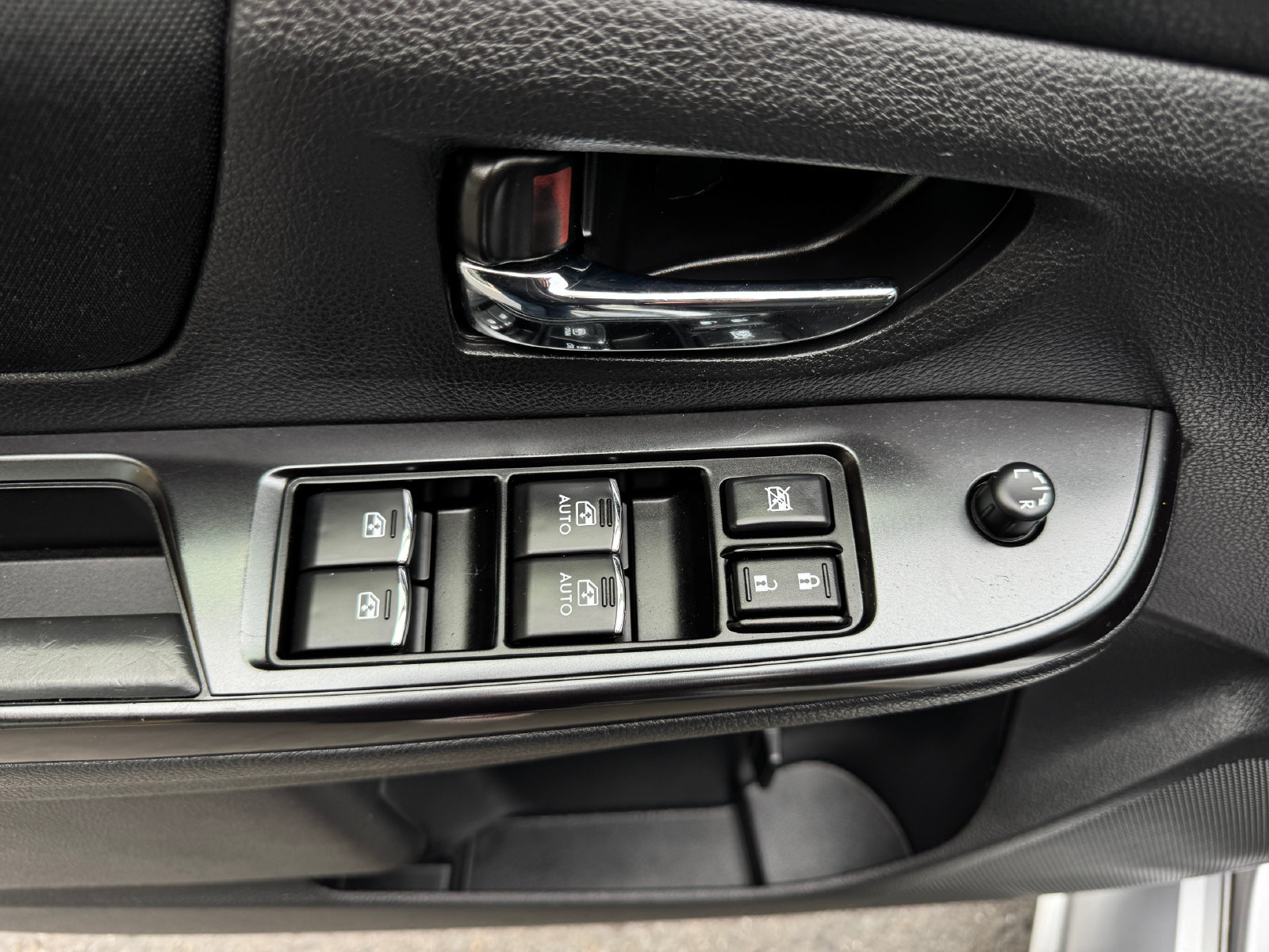 Used 2019 Subaru WRX w/ Popular Package #1 AWD/4WD image 13