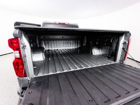 Used 2023 Chevrolet Silverado 1500 LT image 17