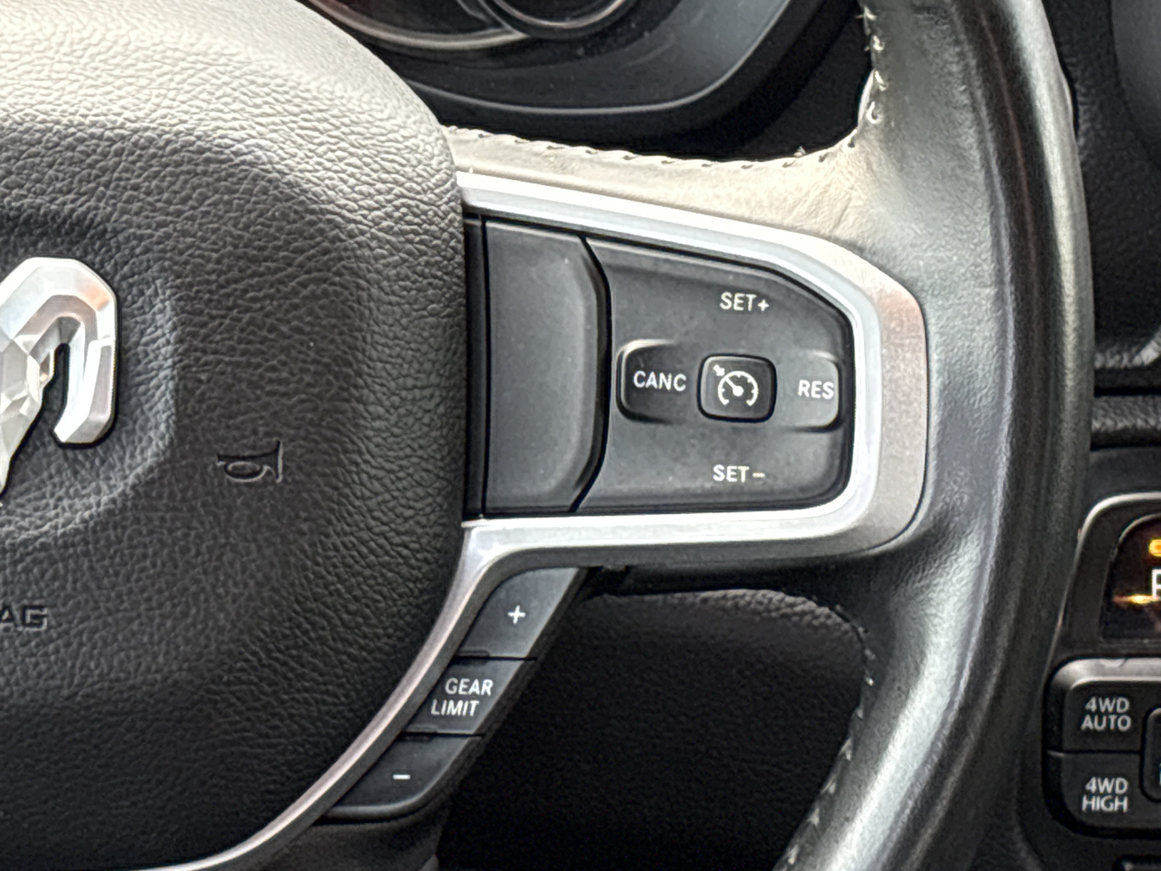 Used 2023 RAM 1500 Big Horn AWD/4WD image 23