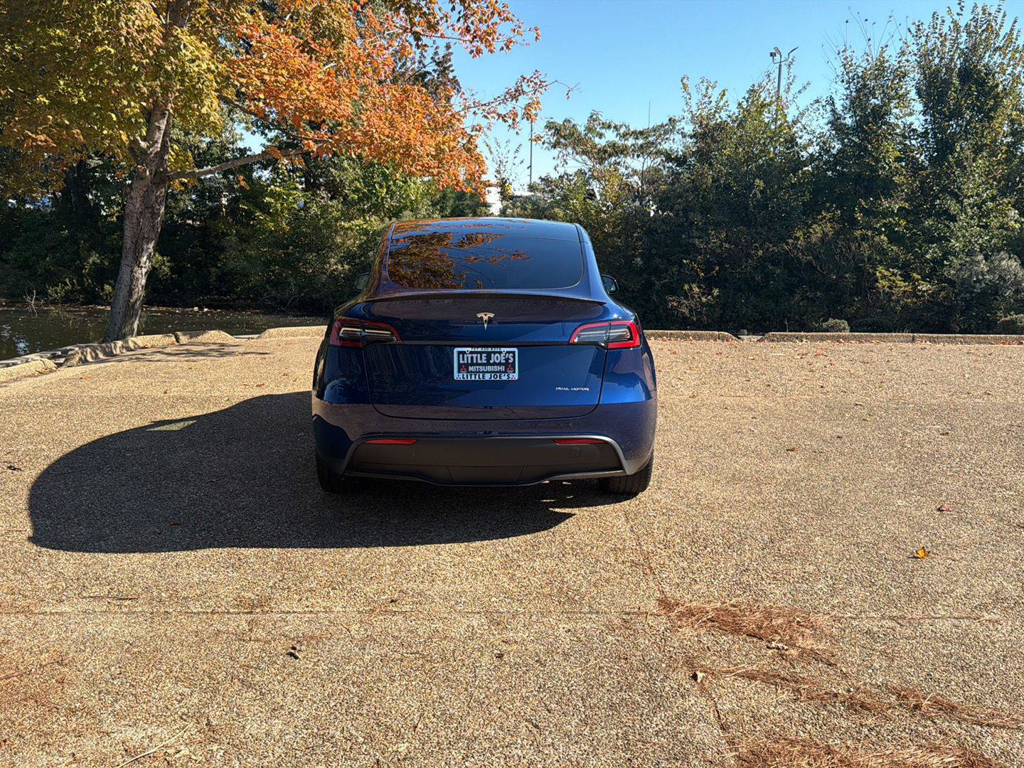 Used 2022 Tesla Model Y Long Range AWD/4WD image 6
