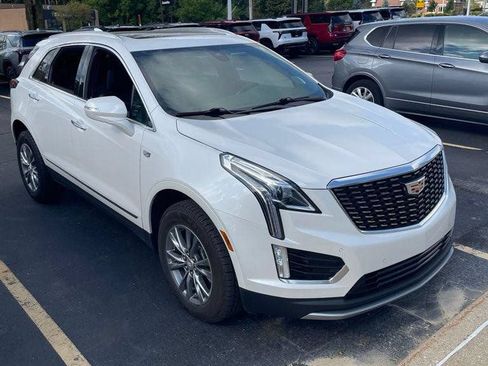 Used 2023 Cadillac XT5 Premium Luxury w/ LPO, Floor Liner Package FWD image 4