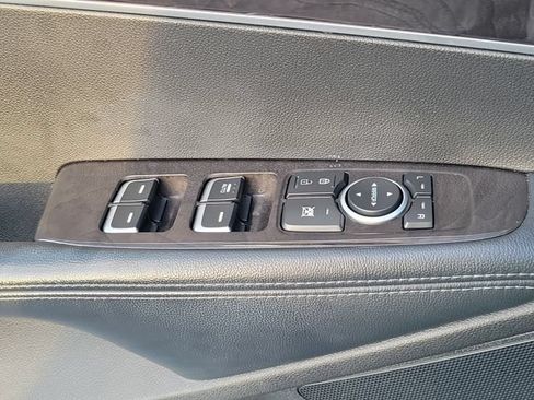 Used 2018 Kia Sorento FWD image 17