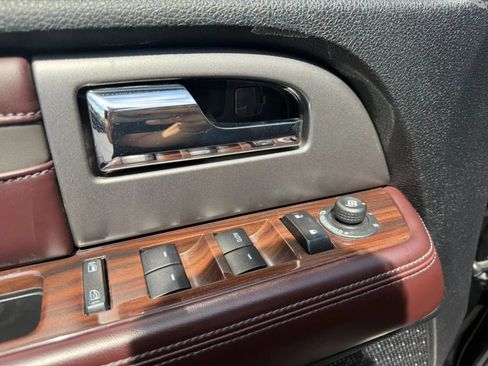 Used 2016 Ford Expedition EL Platinum AWD/4WD image 12