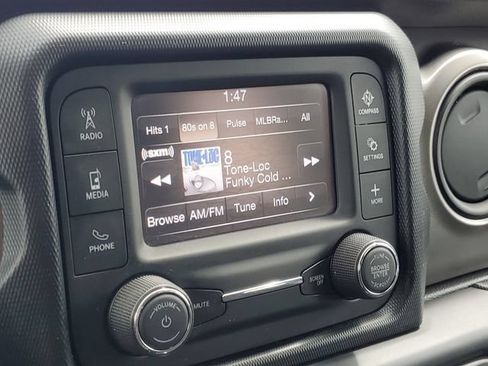 Used 2019 Jeep Wrangler Unlimited Sport S AWD/4WD image 18