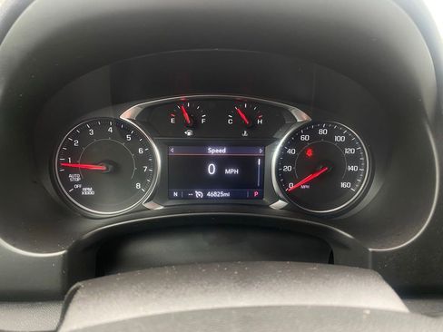 Used 2024 GMC Terrain SLT image 15