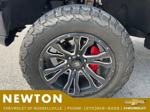 Used 2022 GMC Sierra 1500 AT4 w/ AT4 Premium Package AWD/4WD image 20