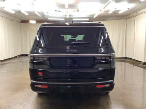 New 2026 Jeep Grand Wagoneer 4WD w/ Premium Group I image 6