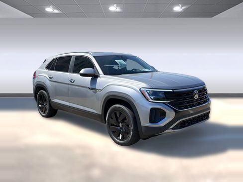 New 2026 Volkswagen Atlas Cross Sport SE image 6