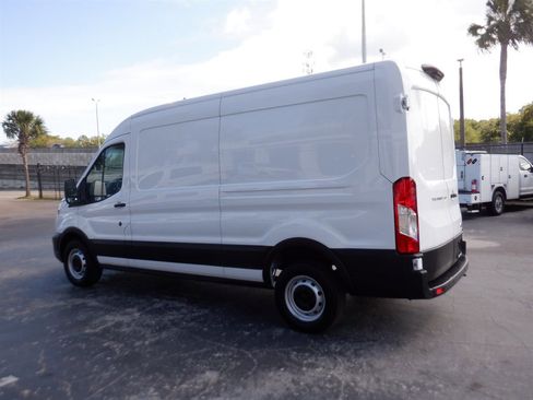 Used 2023 Ford Transit 250 Medium Roof RWD image 3