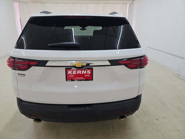 Used 2023 Chevrolet Traverse LT FWD image 17