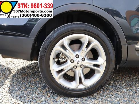 Used 2014 Ford Explorer Limited w/ Equipment Group 302A AWD/4WD image 26