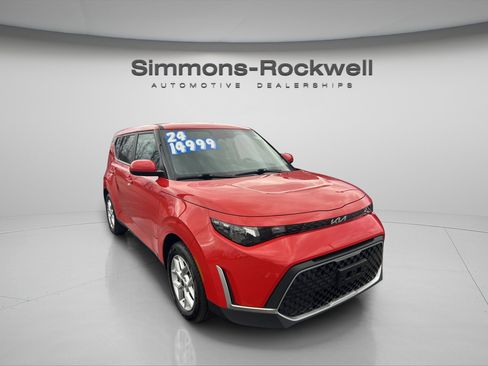 Used 2024 Kia Soul LX w/ Option Group 015 image 3