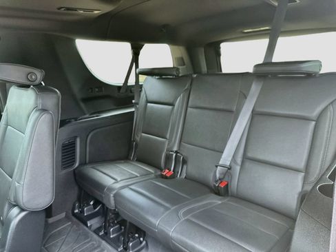 Used 2023 Chevrolet Suburban Z71 w/ Luxury Package AWD/4WD image 24