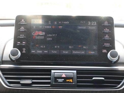 Used 2019 Honda Accord Touring image 20