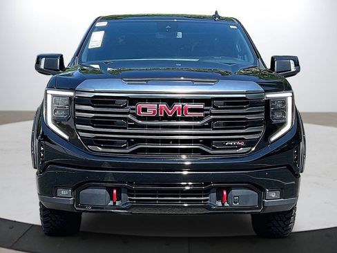 Used 2022 GMC Sierra 1500 AT4 AWD/4WD image 3