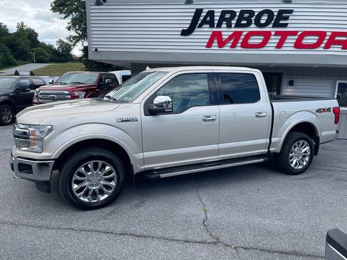 Used 2018 Ford F150 Lariat w/ Equipment Group 502A Luxury AWD/4WD image 4