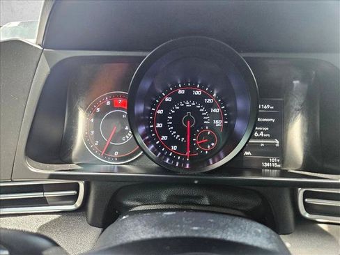 Used 2022 Hyundai Elantra SEL FWD image 11
