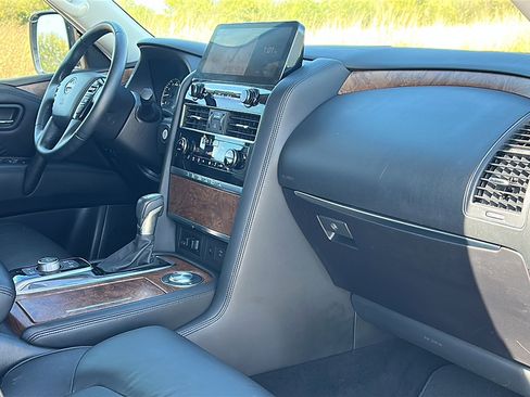 Used 2023 Nissan Armada SL w/ Captain's Chairs Package image 23