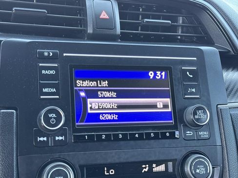 Used 2019 Honda Civic Sport image 12