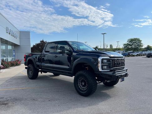 New 2025 Ford F250 Lariat w/ Lariat Ultimate Package image 4
